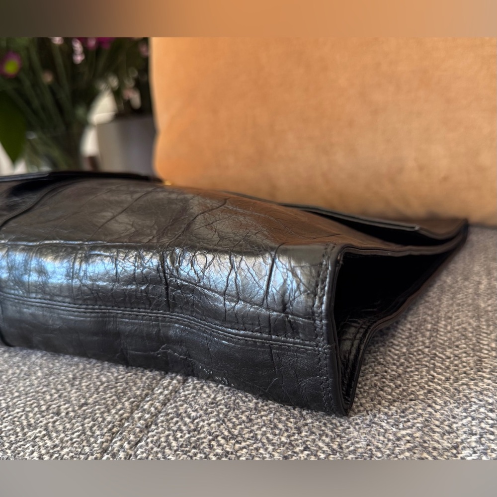 Danielle Nicole Black Croc-Embossed Large Clutch with Gold Hardware - Picture 4 of 12